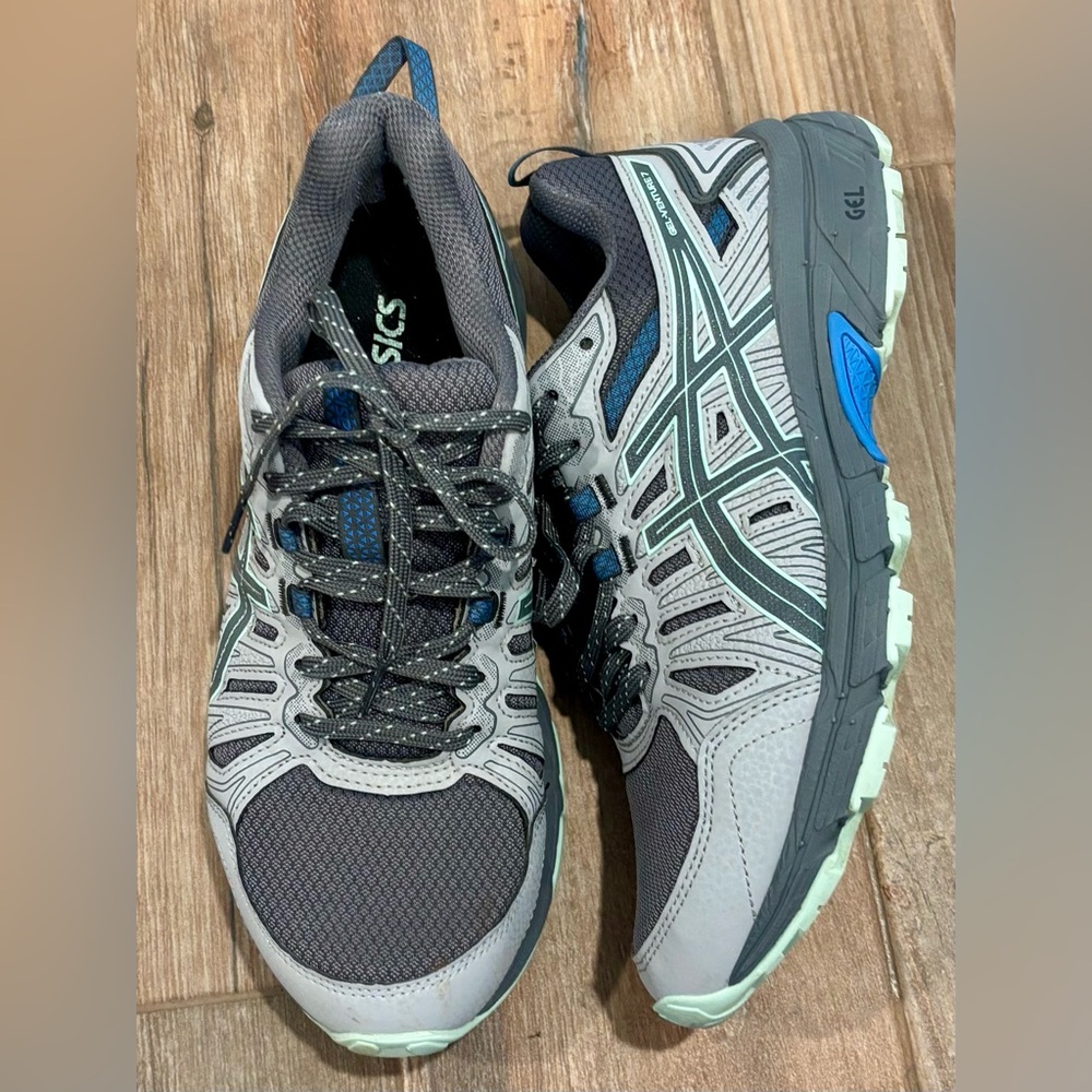 ASICS size 8.5 Womens Gray and Blue Athletic/hiking Shoes